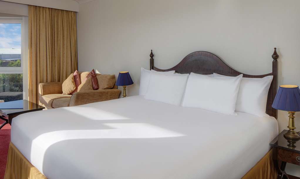 Doubletree By Hilton Aberdeen City Centre Room photo